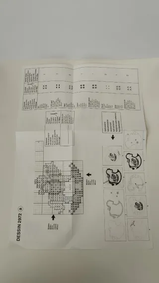 Adorno navideño de punto de cruz