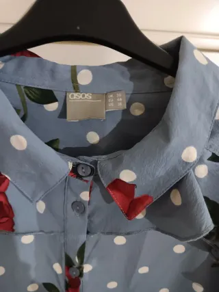 Vestido ASOS lunares y rosas