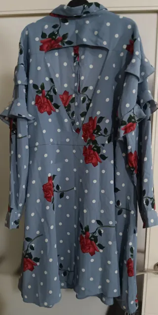 Vestido ASOS lunares y rosas