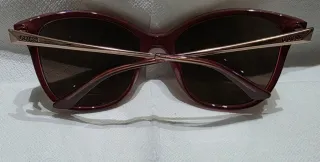 Gafas de sol Guess Rojas