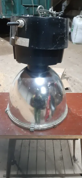 Foco Nave Industrial..