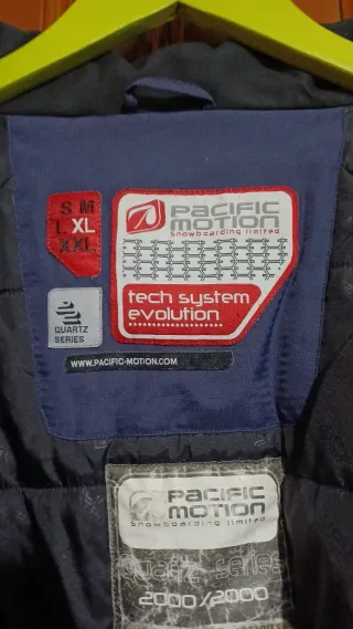 Chaqueta acolchada  "Pacific Motion" Quartz Serie