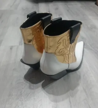 Botines Zara Blanco y Dorado Piel