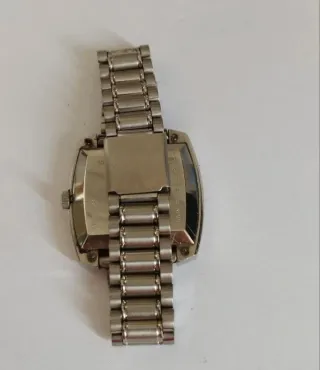 Reloj Helvetia Beat Master automático, funcionando