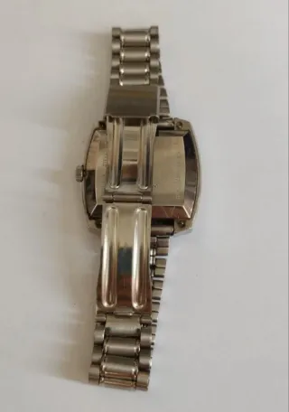 Reloj Helvetia Beat Master automático, funcionando