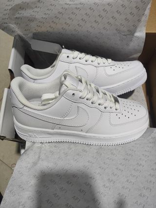 Nike Air Force 1 Talla 43 Blancas