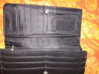 Giubbino donna e portafoglio nero