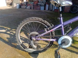 Bicicleta Morada Megamo