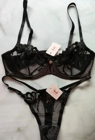 Conjunto sujetador y tanga encaje negro sexy Nuit