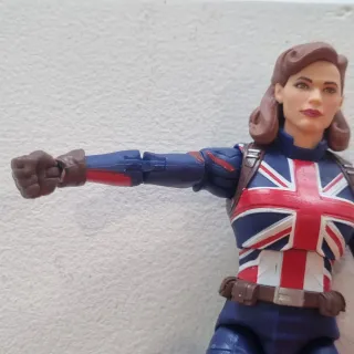 Capitana Carter Marvel Legends Figura