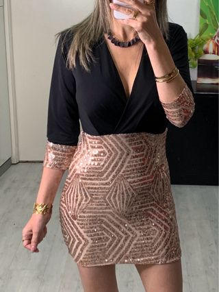 Vestido lentejuelas negro y dorado