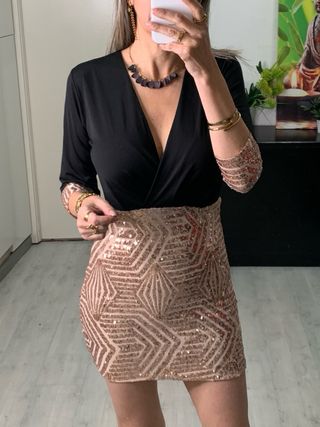 Vestido lentejuelas negro y dorado
