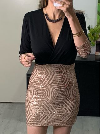 Vestido lentejuelas negro y dorado