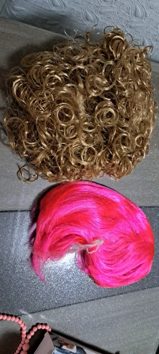 Parrucche Boland oro e rosa