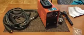 Soldador Inversor ZX7 250A