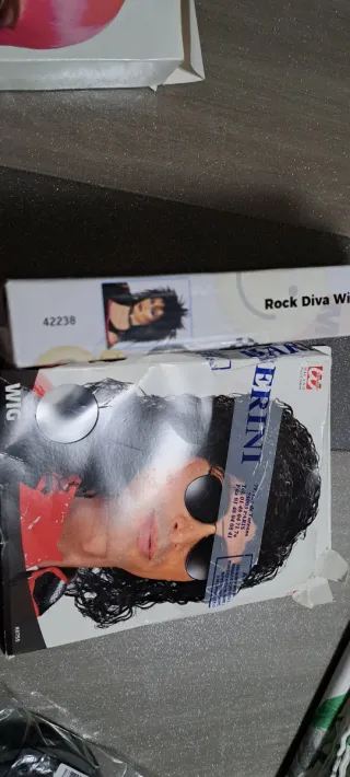 Parrucca Erini Nera +Parrucca donna