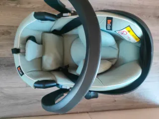 Silla coche Besafe con funda y espejo