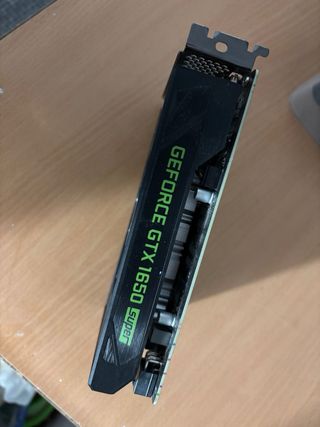 PC Gamer Lenovo GTX 1650 Negro