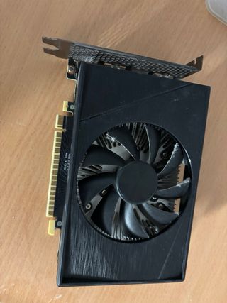 PC Gamer Lenovo GTX 1650 Negro