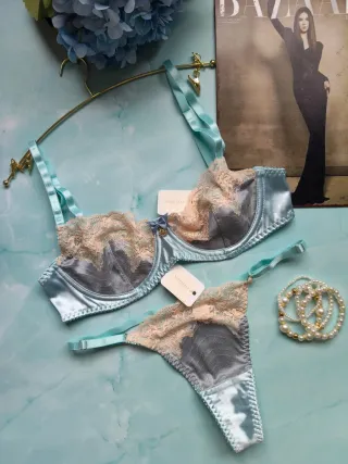 Conjunto sujetador y tanga encaje sexy