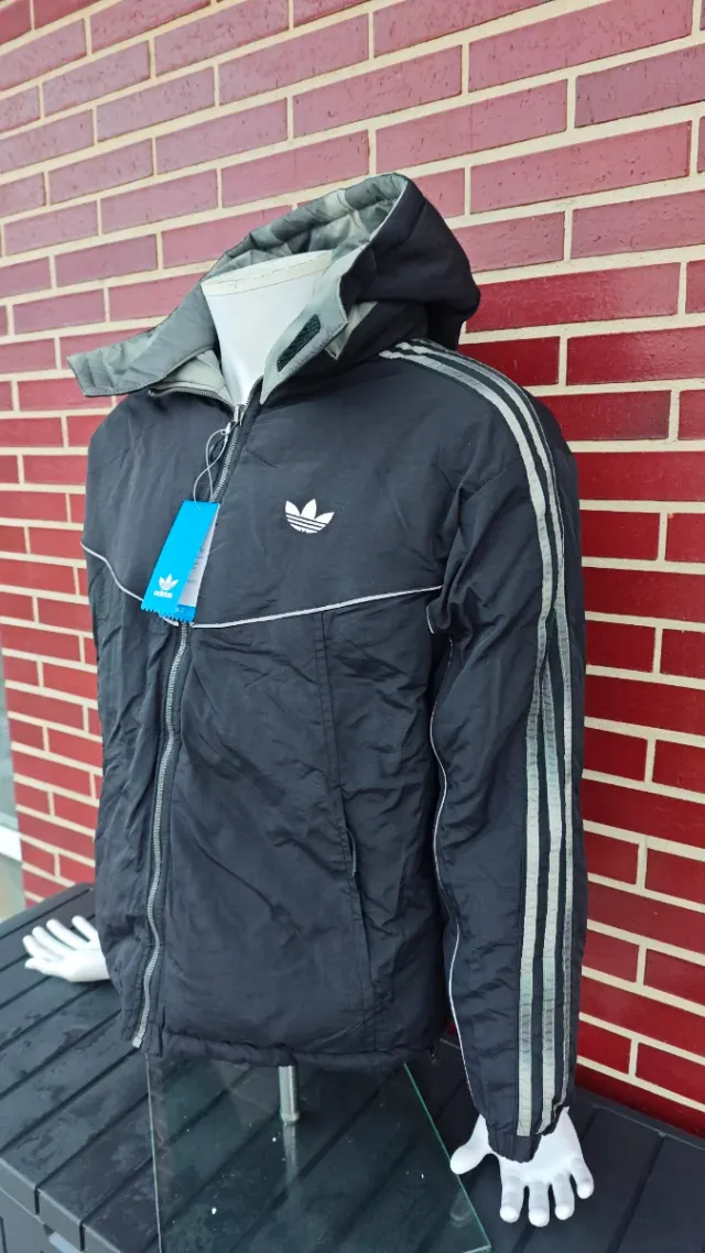 Chaqueta Adidas Reversible Gris y Negra
