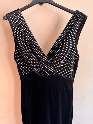 Vestido largo terciopelo con pedrería