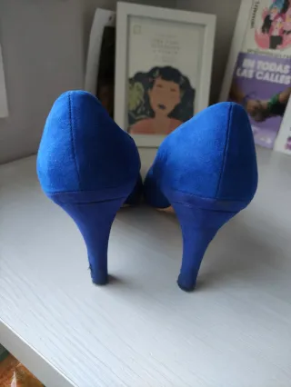 Zapatos de tacón azul