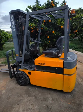Carretilla Elevadora Eléctrica Nissan