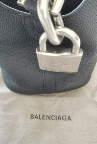 Borsa a mano Balenciaga Locker Hobo Small quasi nuova