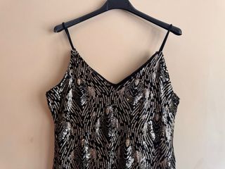 Vestido fiesta lentejuelas negro y dorado Talla M