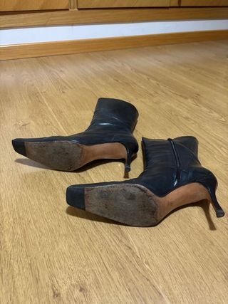 Botines altos de piel