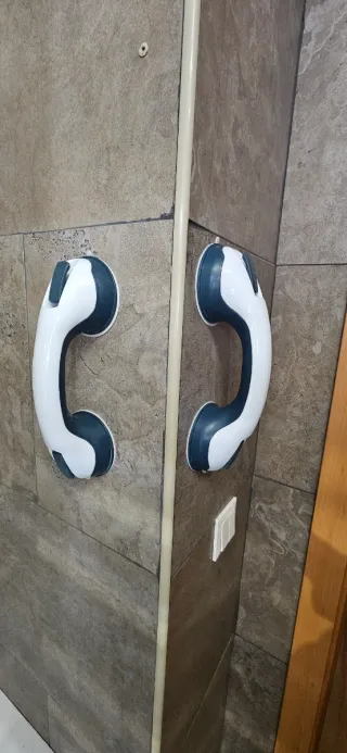 Asas de seguridad para baño