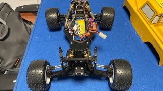 Coche Radio Control monster truck 4x2