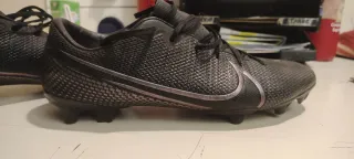 Botas de fútbol Nike Negras