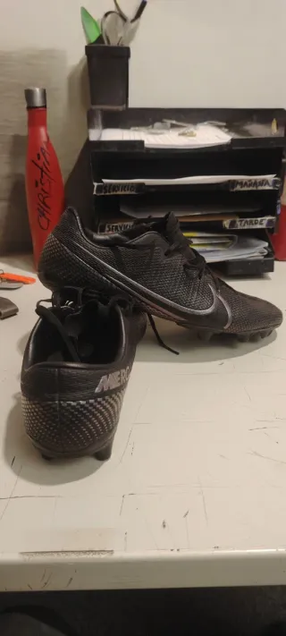 Botas de fútbol Nike Negras