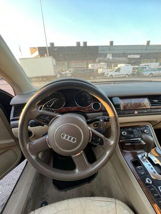 Audi A8 2004