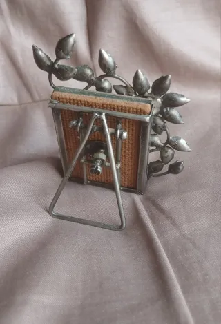 Mini espejo metálico decorativo