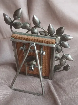 Mini espejo metálico decorativo