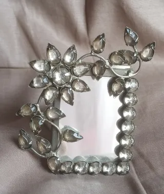 Mini espejo metálico decorativo