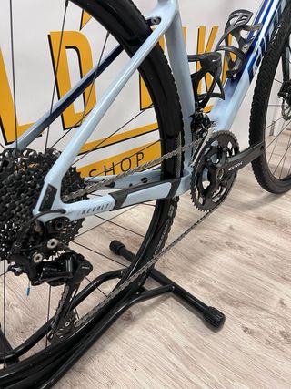 Giant Revolt Advanced 3 Mejorada