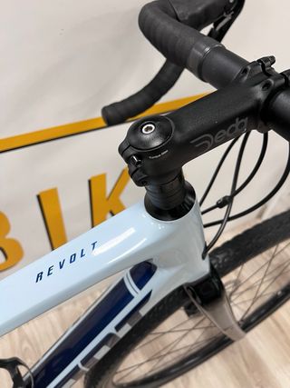 Giant Revolt Advanced 3 Mejorada