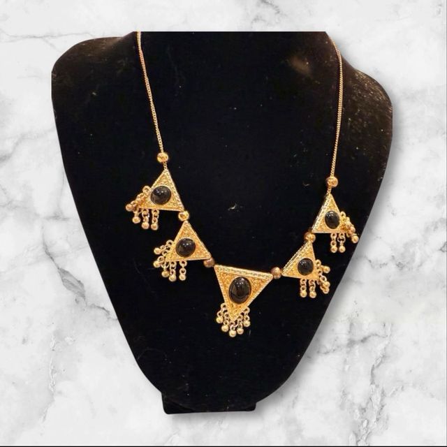 Collar Zara Triángulos Negro y Dorado