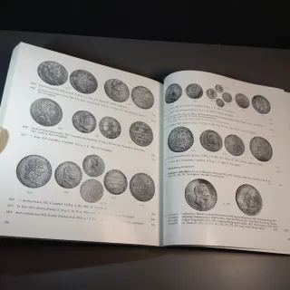 M11. Monete d'oro e d'argento. Città della Pfalz