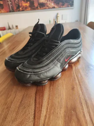 Nike Air VaporMax 97 Negro Rojo
