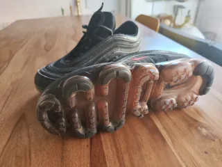 Nike Air VaporMax 97 Negro Rojo