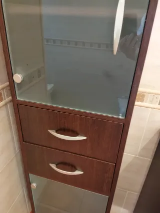 Mueble auxiliar baño madera y cristal