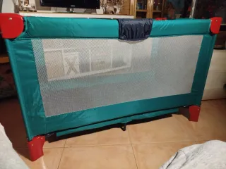 Cuna de viaje plegable