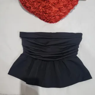 Top negro strapless talla L