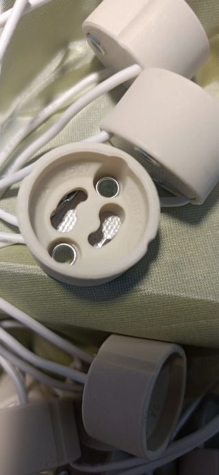 Attacchi GU10 per lampadine alogene