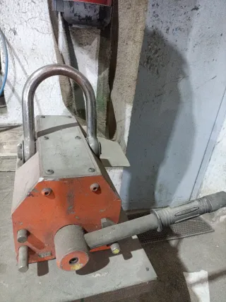 Imán elevador industrial